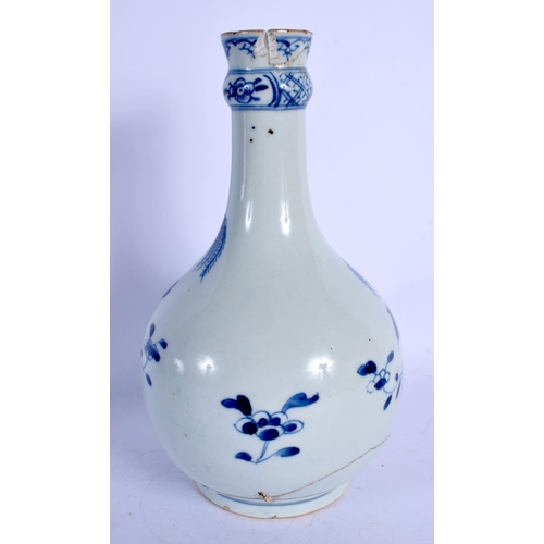 1766 - AN 18TH CENTURY CHINESE EXPORT BLUE AND WHITE WATER GUGLET Qianlong. 25 cm high.