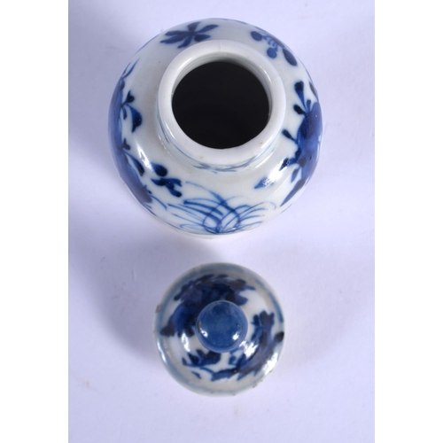 1793 - A 19TH CENTURY CHINESE BLUE  AND WHITE MINIATURE VASE AND COVER Qing. 9.5 cm high.