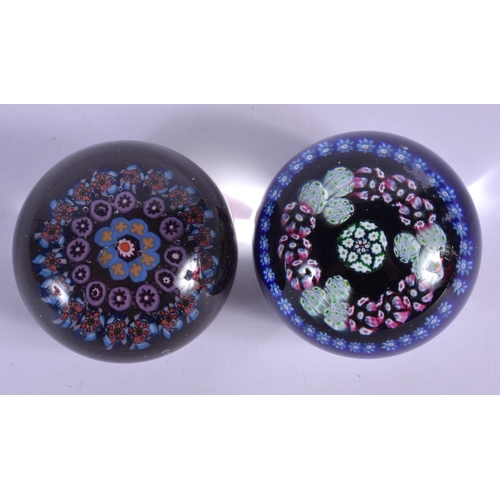 20 - TWO EUROPEAN GLASS PAPERWEIGHTS. 6.5 cm wide. (2)