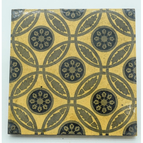 4056 - Three Victorian  Arts and Crafts tiles 15 x 15 cm (3).