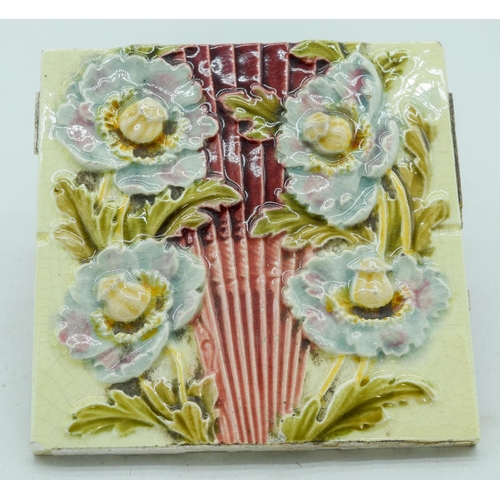 4059 - Set of three Victorian Majolica tiles 15 x 15cm (3)