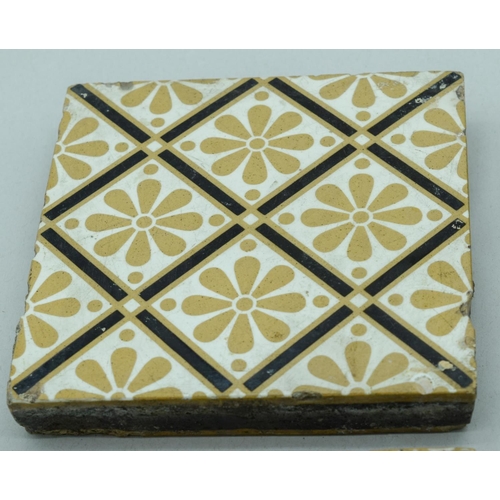 4061 - Four Victorian   Neo Gothic  tiles 15 x 15 cm (3).