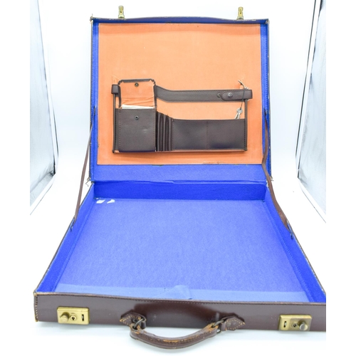 4108 - A Freemasonry related Leather case 52 x 47cm