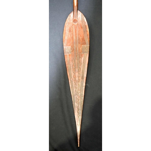 4170 - A Polynesian carved wooden panel 158cm.