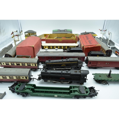 4408 - An Electric model railway with Hornby and Tri-ang parts. Qty .