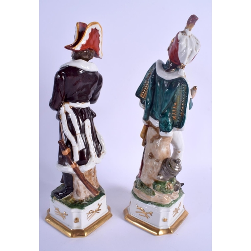 78 - A LARGE PAIR OF 1950S CONTINENTAL PORCELAIN FIGURES OF SOLDIERS Naples style. 32 cm high.