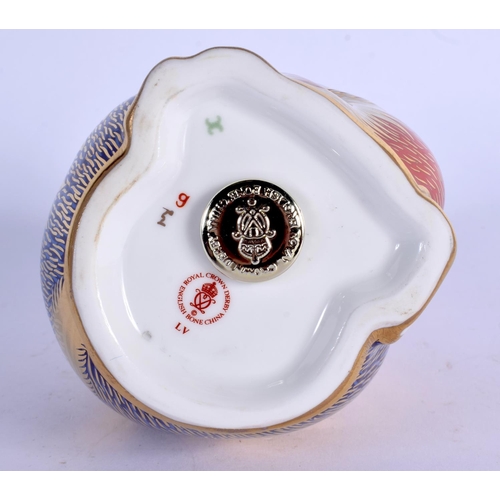 125 - Royal Crown Derby imari paperweight Monkey and Baby.  9cm high