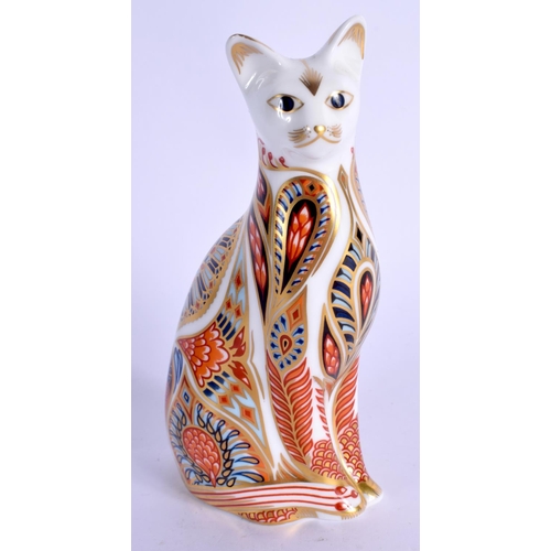 134 - Royal Crown Derby imari paperweight Siamese Cat.  14cm high