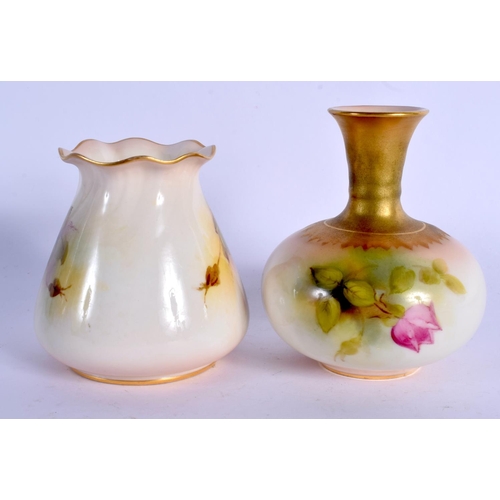 219 - Royal Worcester vase of ovoid shape with short neck painted with pink and red roses date code 1919 s... 