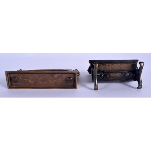 258 - AN ANTIQUE SECESSIONIST MOVEMENT BRONZE DESK CALENDAR together with a matching bronze ashtray. Large... 