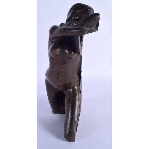 266 - A LOVELY 1930S EUROPEAN BRONZE FIGURE OF A KNEELING NUDE FEMALE in the manner of Amedeo Gennarelli. ... 