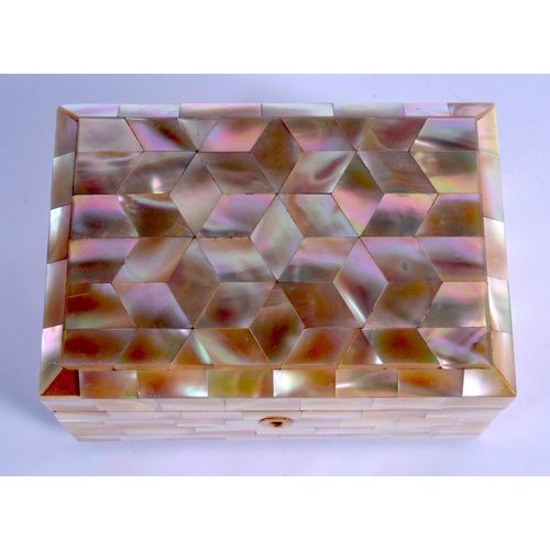 284 - AN EARLY 20TH CENTURY CONTINENTAL CARVED MOTHER OF PEARL JEWELLERY BOX. 14 cm x 8 cm.