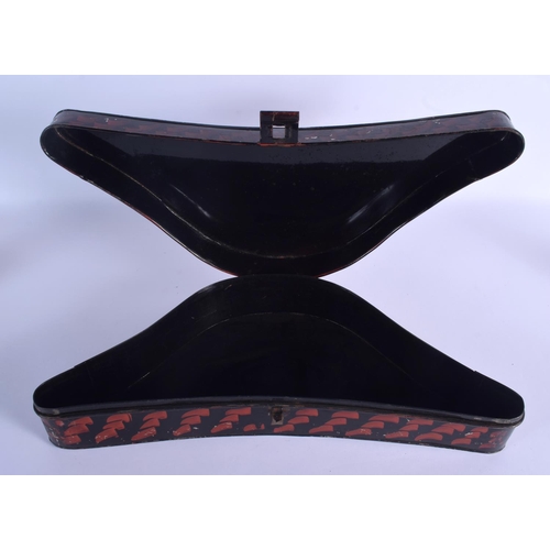 285 - AN ANTIQUE FRENCH TRICORN HAT TOLEWARE HAT BOX. 50 cm x 20 cm.