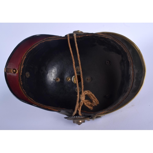 322 - AN IMPERIAL GERMAN MILITARY WWI SOLDIERS PICKELHAUBE HELMET. 21 cm x 25 cm.