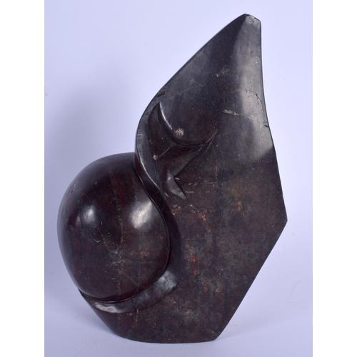 336 - AN AFRICAN ZIMBABWEAN MOFFAT CHITAUNIKE STONE SCULPTURE. 20 cm x 12 cm.