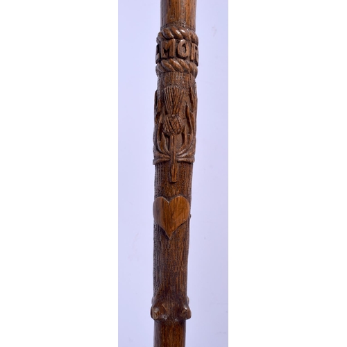 340 - AN ANTIQUE IRISH BALMORAL SWEETHEART CARVED WOOD WALKING CANE C1905. 90 cm long.