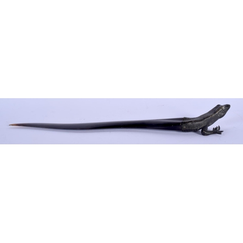 358 - A 19TH CENTURY CONTINENTAL BRONZE CAPPED HORN LIZARD possibly a paper knife. 23.5 cm long.