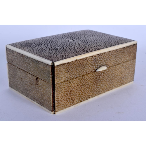 429 - AN ART DECO SHAGREEN AND IVORY BOX. 10 cm x 8 cm.