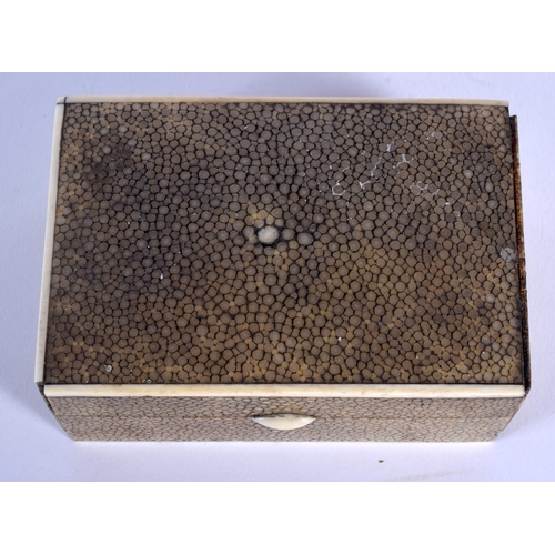 429 - AN ART DECO SHAGREEN AND IVORY BOX. 10 cm x 8 cm.