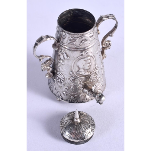 1009 - AN ANTIQUE CONTINENTAL SILVER SAMOVAR. 39 grams. 7 cm x 5.5 cm.