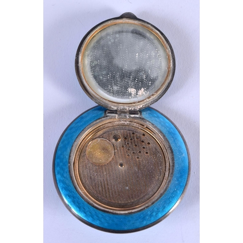 1018 - AN ART DECO SILVER AND ENAMEL COMPACT. 62 grams. 5.5 cm wide.