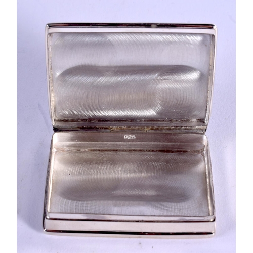 1051 - A CONTEMPORARY JOCKEY SILVER BOX. 39 grams. 4.5 cm x 3.5 cm.