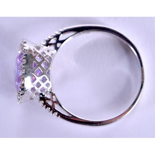 1066 - A SILVER CZ RING. 4 grams. Q.