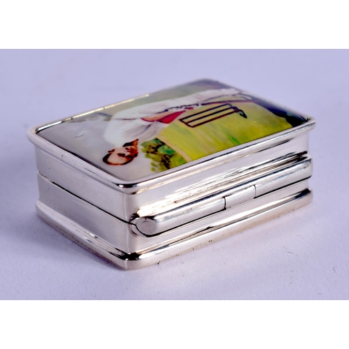 1067 - A SILVER CRICKET SILVER BOX. 20 grams. 3 cm x 2.5 cm.