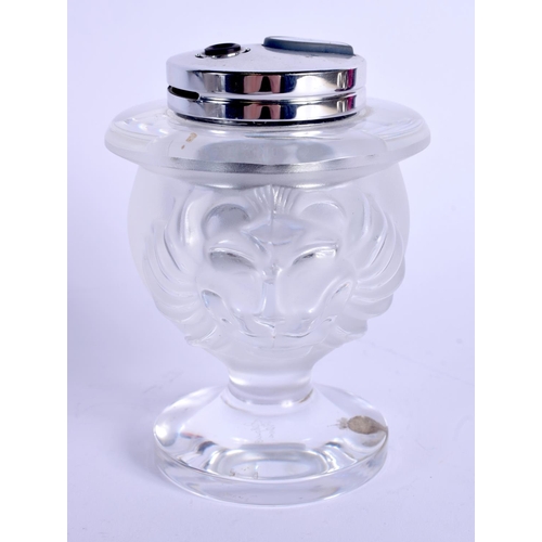 1089 - A FRENCH LALIQUE GLASS TABLE LIGHTER. 11 cm x 9 cm.