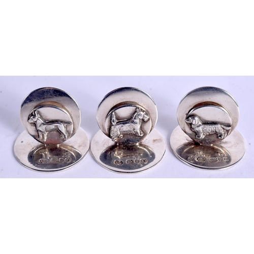 1103 - SIX 1970S SILVER MENU HOLDERS. London 1978. 118 grams. 3 cm x 3 cm. (6)