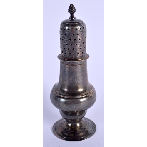 1116 - AN ANTIQUE SILVER PEPPER POT. London 1821. 81 grams. 13 cm x 5 cm.