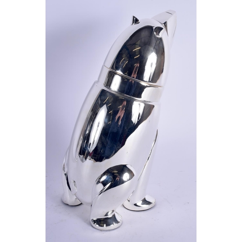 1154 - A CONTINENTAL SILVER PLATED BEAR COCKTAIL SHAKER. 28 cm high.