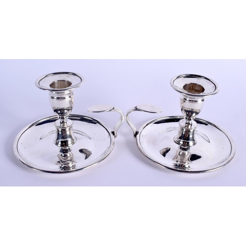 1174 - A PAIR OF GEORGE III SILVER CHAMBERSTICKS. London 1806. 435 grams. 13 cm x 8 cm.