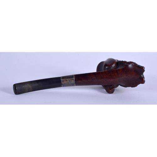 1185 - AN ANTIQUE EUROPEAN CARVED WOOD PIPE. 16 cm long.