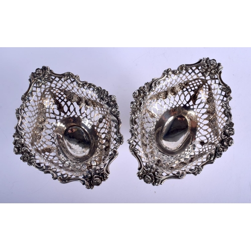 1203 - A PAIR OF VICTORIAN SILVER OPEN WORK DISHES. London 1893. 228 grams. 14 cm x 8 cm.