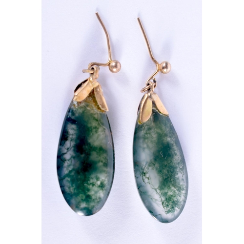 1504 - A PAIR OF EARLY 20TH CENTURY CHINESE YELLOW METAL AND MOSS AGATE EARRINGS Late Qing/Republic. 3 cm x... 