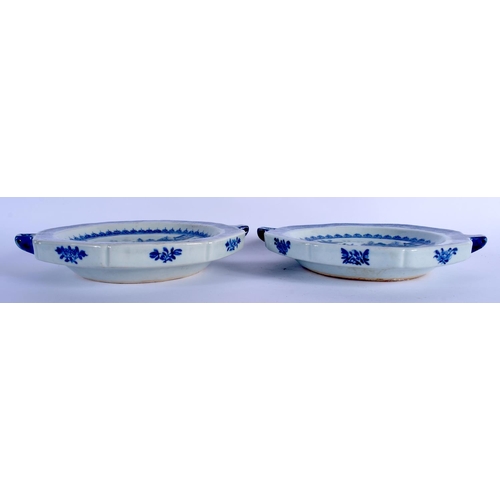 1636 - A PAIR OF 18TH CENTURY CHINESE BLUE AND WHITE PORCELAIN HOT WARMING PLATES Qianlong. 25 cm wide.