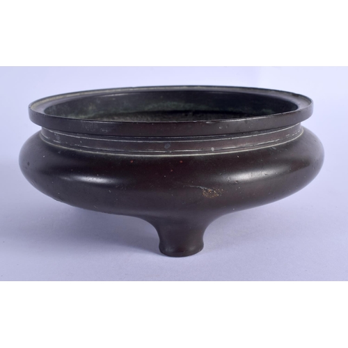 1642 - AN 18TH CENTURY CHINESE CIRCULAR BRONZE CENSER Qing, bearing Xuande marks to base. 895 grams. 12.5 c... 