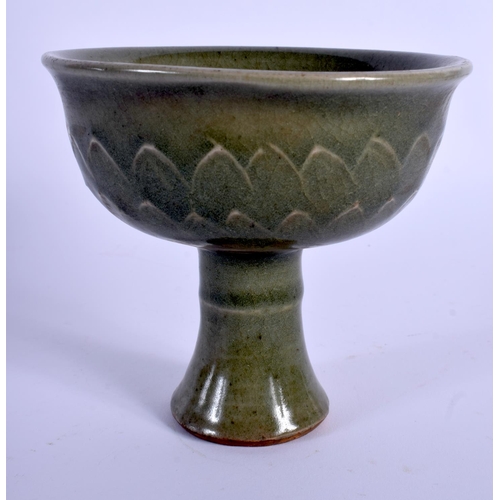 1710 - A CHINESE CELADON STONEWARE STEM CUP 20th Century. 15 cm x 8 cm.