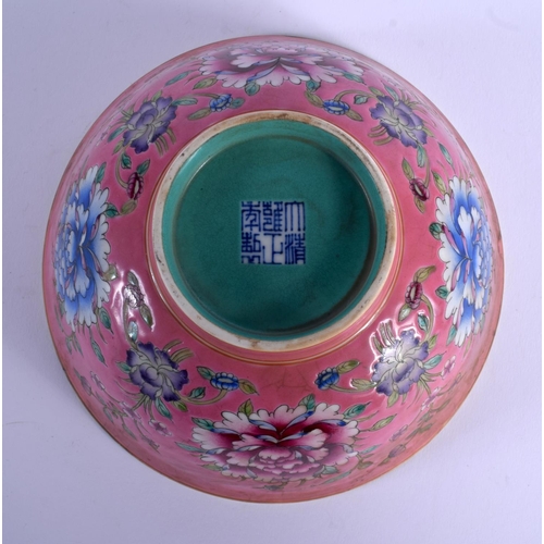 1722 - A CHINESE FAMILLE ROSE PORCELAIN BOWL 20th Century. 13.5 cm diameter.