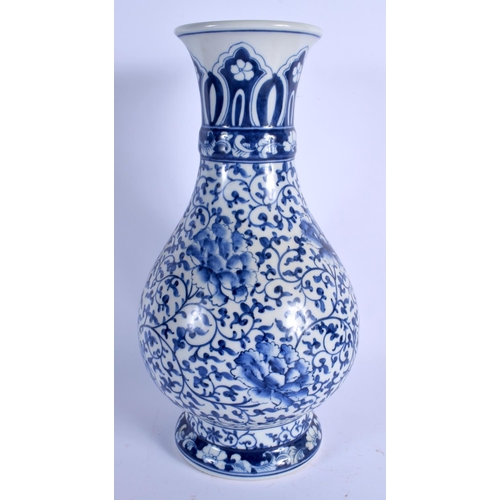 1835 - A CHINESE BLUE AND WHITE PORCELAIN BALUSTER VASE 20th Century. 36 cm high.