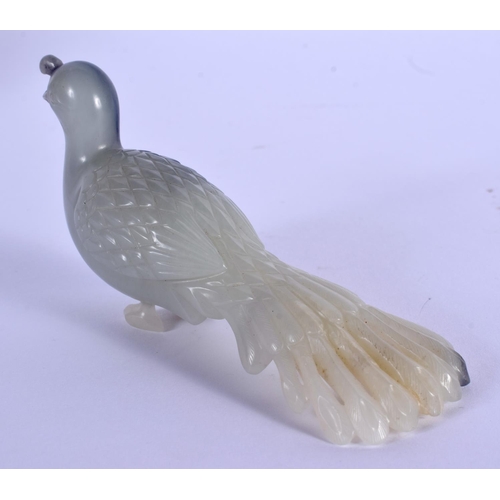 1987 - AN EARLY 20TH CENTURY CHINESE CARVED GREYISH WHITE JADE FIGURE OF A BIRD Late Qing/Republic. 10.5 cm... 