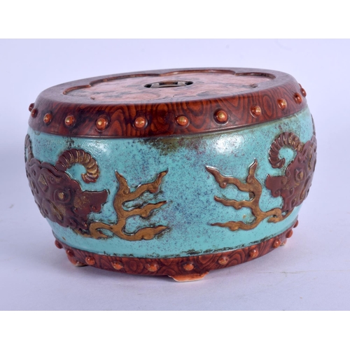 2009 - AN EARLY 20TH CHINESE PORCELAIN ROBINS EGG BARREL FORM SCHOLARS CENSER STAND Late Qing/Republic. 11 ... 