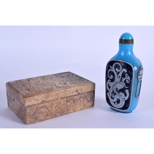 2056 - AN EARLY 20TH CENTURY CHINESE PEKING SNUFF BOTTLE AND STOPPER together with a Qing soapstone box and... 