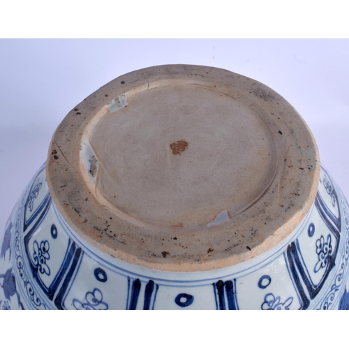 2119 - A LARGE CHINESE BLUE AND WHITE PORCELAIN MING STYLE JARLET possibly Mid Qing, painted with bold coba... 