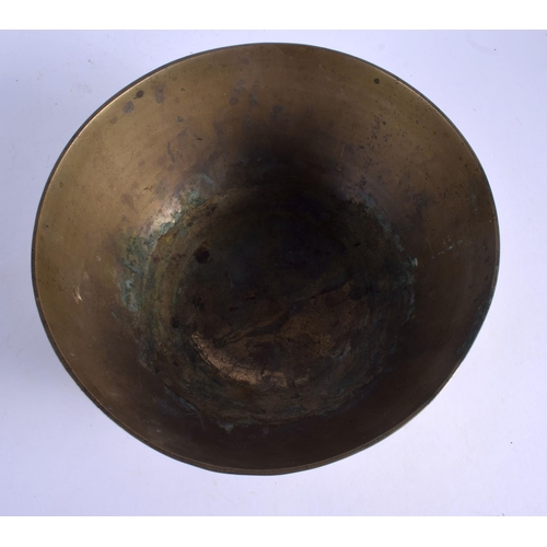 2149 - A 19TH CENTURY CHINESE BRONZE BOWL bearing Xuande marks to base. 23 cm diameter.