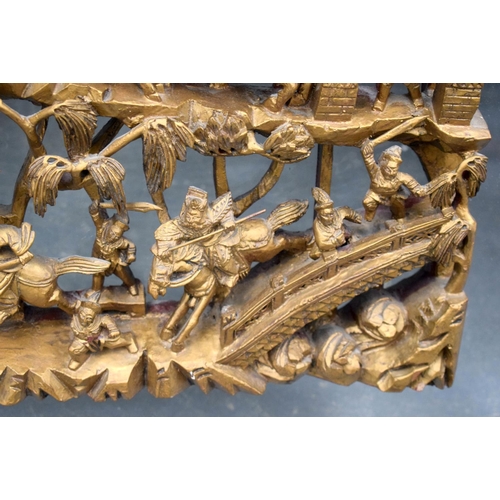 2178 - A LARGE PAIR OF 19TH CENTURY CHINESE CARVED WOOD TEMPLE PANELS Qing, depicting battle scenes. Wood 6... 