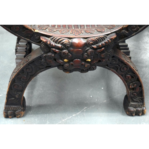 2184 - A 19TH CENTURY JAPANESE MEIJI PERIOD CARVED AND LACQUERED WOOD DRAGON CHAIR. 120 cm x 74 cm.