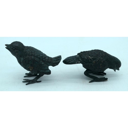 2513 - Two small bronze birds 12 x 6 cm (2)