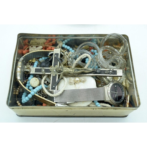 2520 - Miscellaneous collection MOP card case, pocket watch beads etc. Qty.